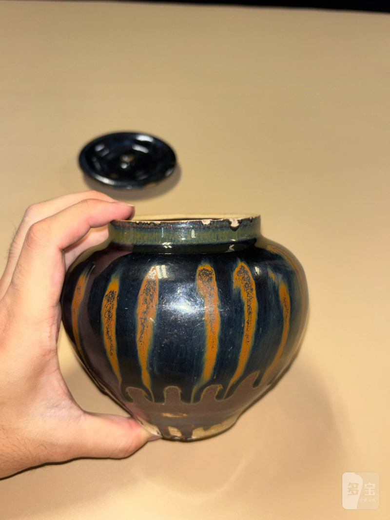 明 铁锈花盖罐 - 图2